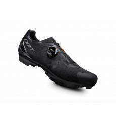 DMT KM4 black/red MTB shoes